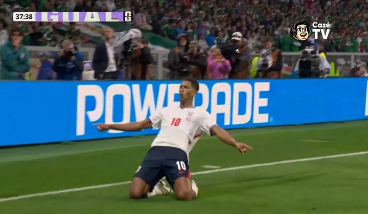 Jordan Henderson sofre lesão em comemoração e é levado ao hospital após vitória da Inglaterra