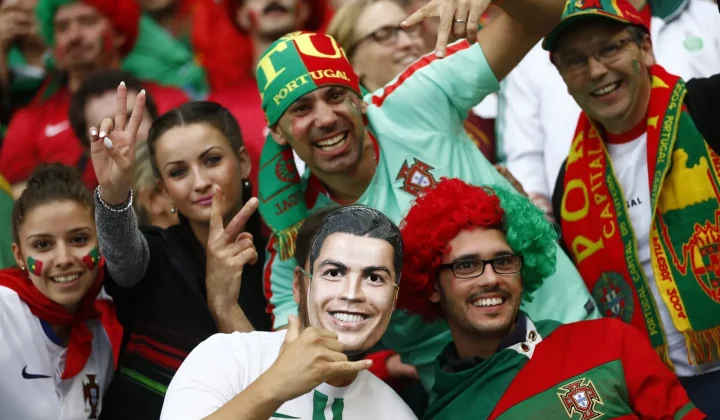 Cristiano Ronaldo apela por apoio da torcida em véspera de jogo decisivo de Portugal na Copa do Mundo