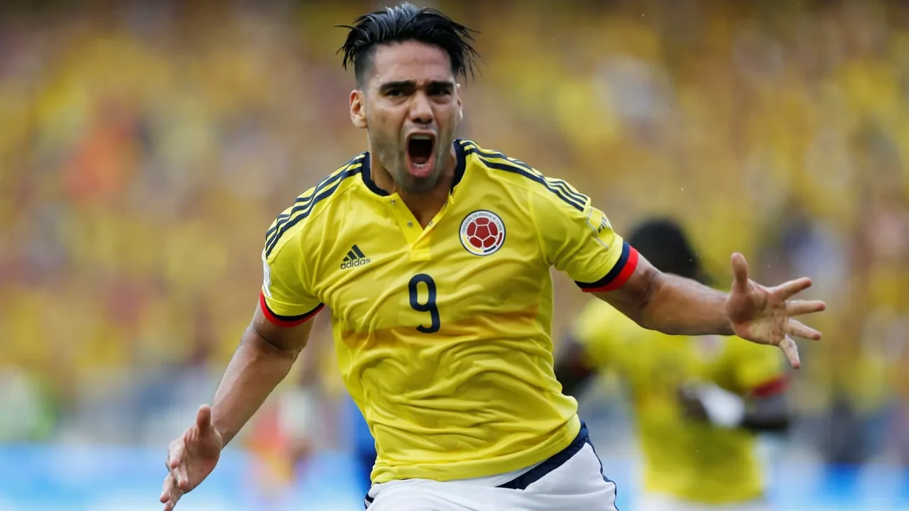 Falcão Garcia, um dos maiores ídolos do futebol colombiano e o maior artilheiro da história da seleção nacional, expressou profunda insatisf