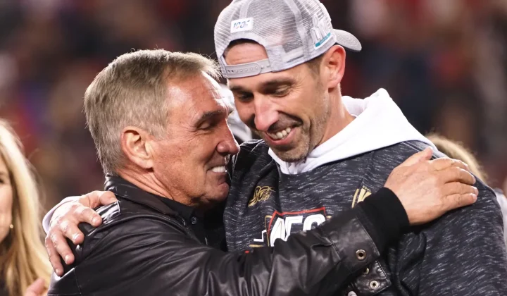 Kyle Shanahan sofre acidente de carro e terá funções reduzidas no camp dos 49ers