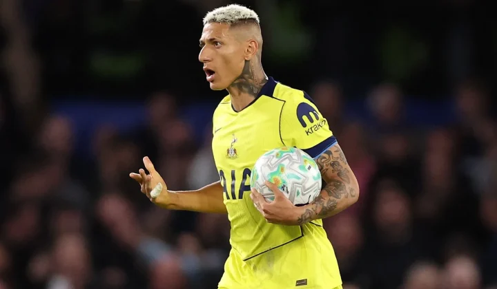 Juventus considera Richarlison como opção para o ataque, segundo jornal italiano