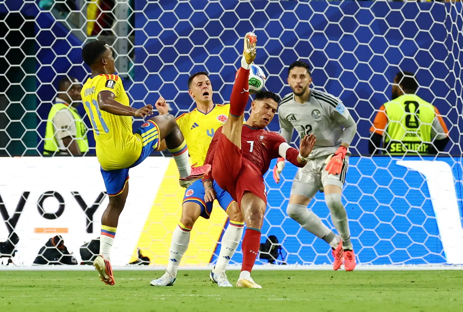 Jogadores de Portugal e Croácia em campo durante partida da Copa do Mundo 2026