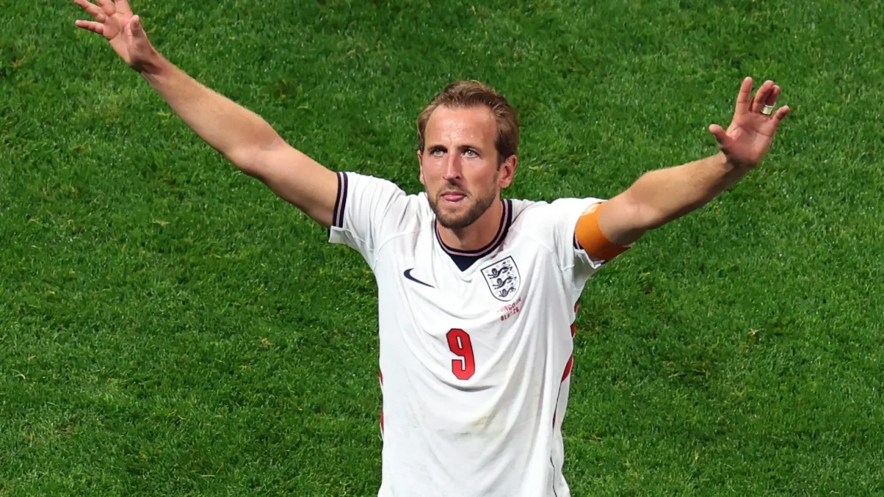 Harry Kane foca na Copa do Mundo e minimiza disputa pela Bola de Ouro