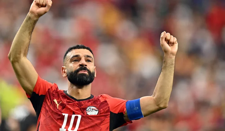 Salah, Sancho, Vlahovic… Veja lista de jogadores livres no mercado de transferências
