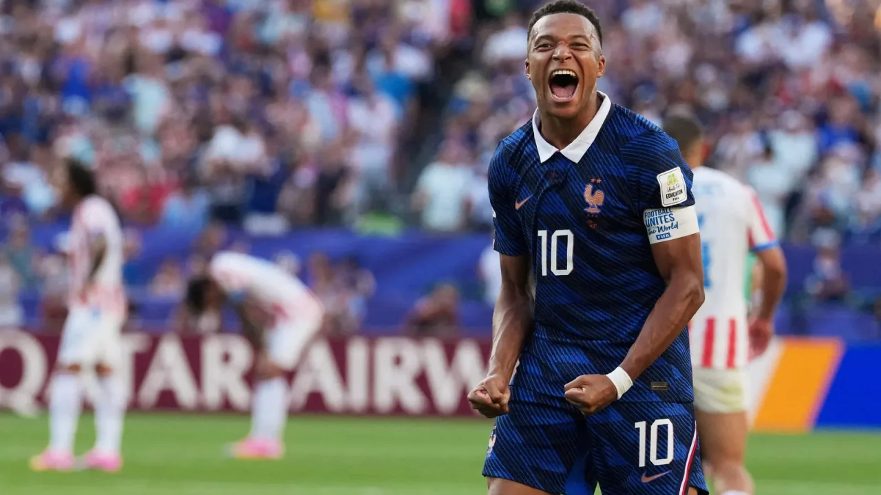 Mbappé Lidera Ranking da FIFA Pós-Oitavas; Messi, Haaland e Kane na Disputa