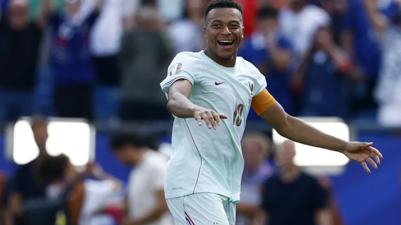 Mbappé revela desconcentração em pênalti perdido e reafirma força da França na Copa