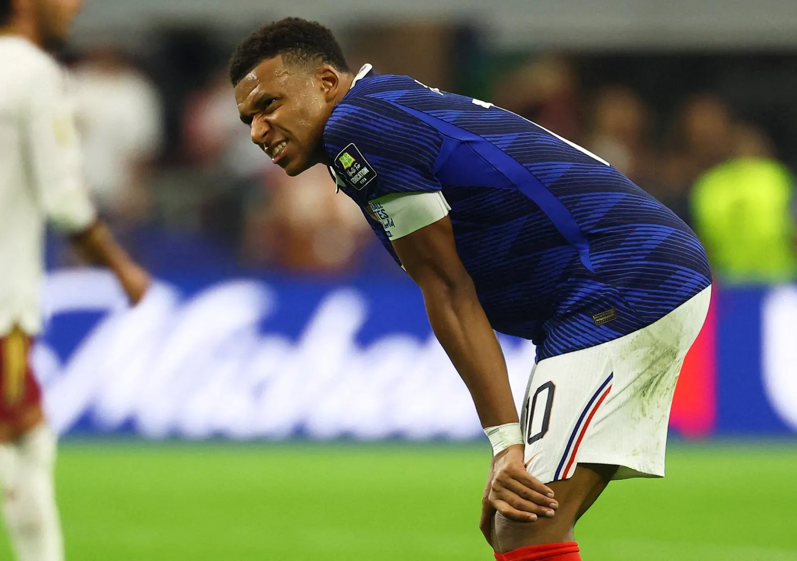 Kylian Mbappé, atacante da França, comemora um gol durante a Copa do Mundo de 2026.
