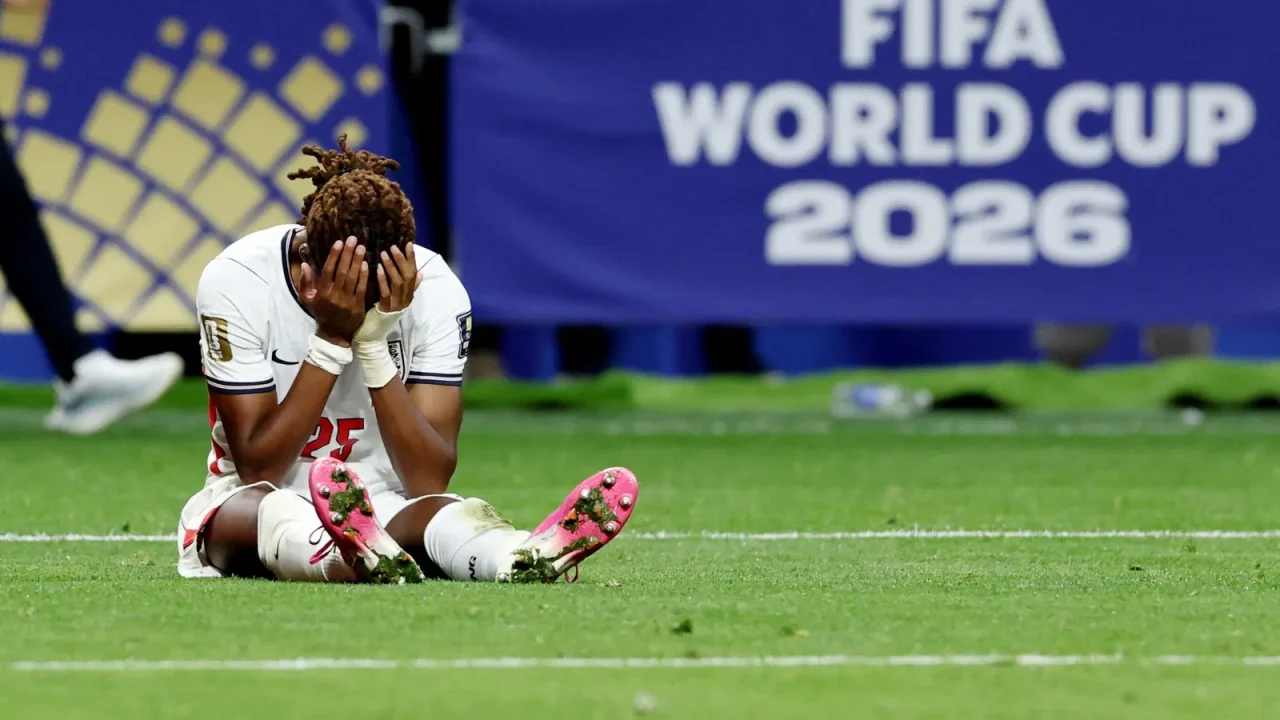 Inglaterra sofre virada histórica contra Argentina e coleciona mais um trauma na Copa do Mundo