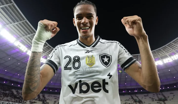 São Paulo acerta contratação de Newton em acordo financeiro inovador com o Botafogo