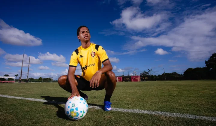 Zé Lucas deixa o Sport por valor três vezes menor que o esperado; entenda a deflação da joia