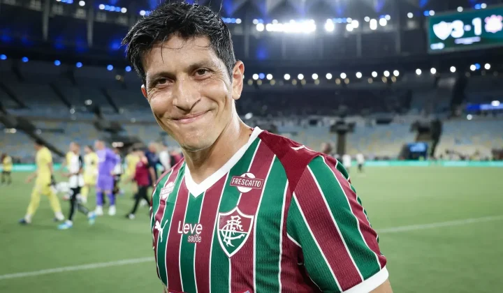 Germán Cano, o artilheiro que conquistou a torcida do Fluminense, está em reta final de contrato com o clube, mas ainda tem um objetivo ambi