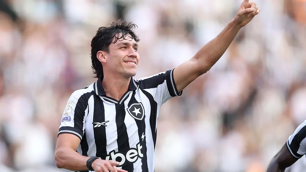 Botafogo retoma negociação para comprar Ferraresi em definitivo do São Paulo
