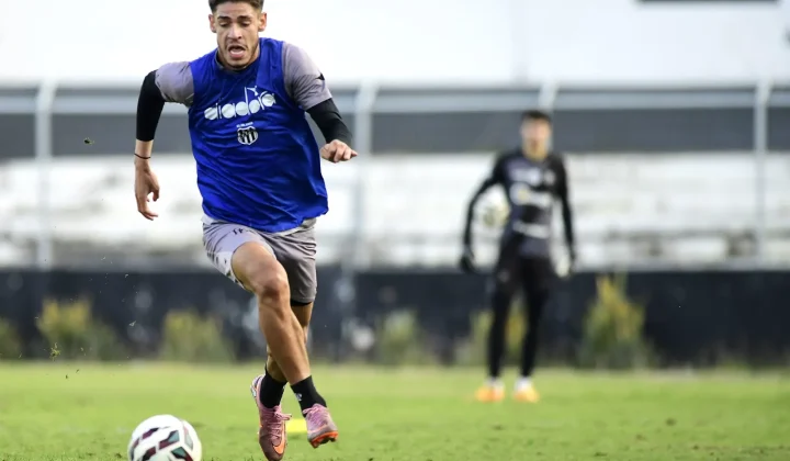 Lateral Lucas Justen é devolvido à Fluminense em meio à crise na Ponte Preta
