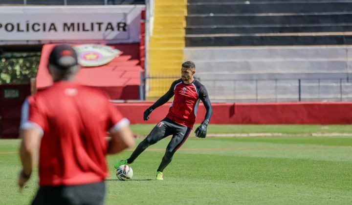 Victor Souza destaca melhora defensiva do Botafogo-SP na Série B e mira consistência