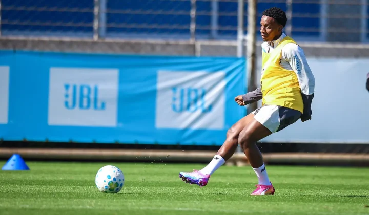 Grêmio busca meia criativo e aguarda definição sobre futuro de Gabriel Moscardo