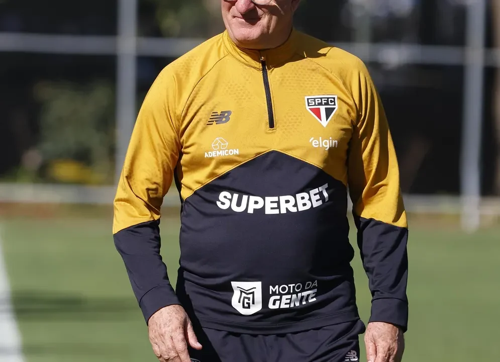 O São Paulo não teve uma pausa tranquila durante o período da Copa do Mundo. O Tricolor paulista passou por uma intertemporada intensa, marc