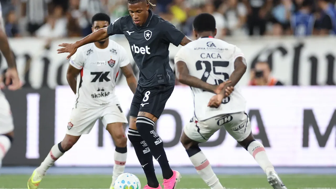 Como recusa à proposta do Palmeiras impacta futuro de Danilo no Botafogo