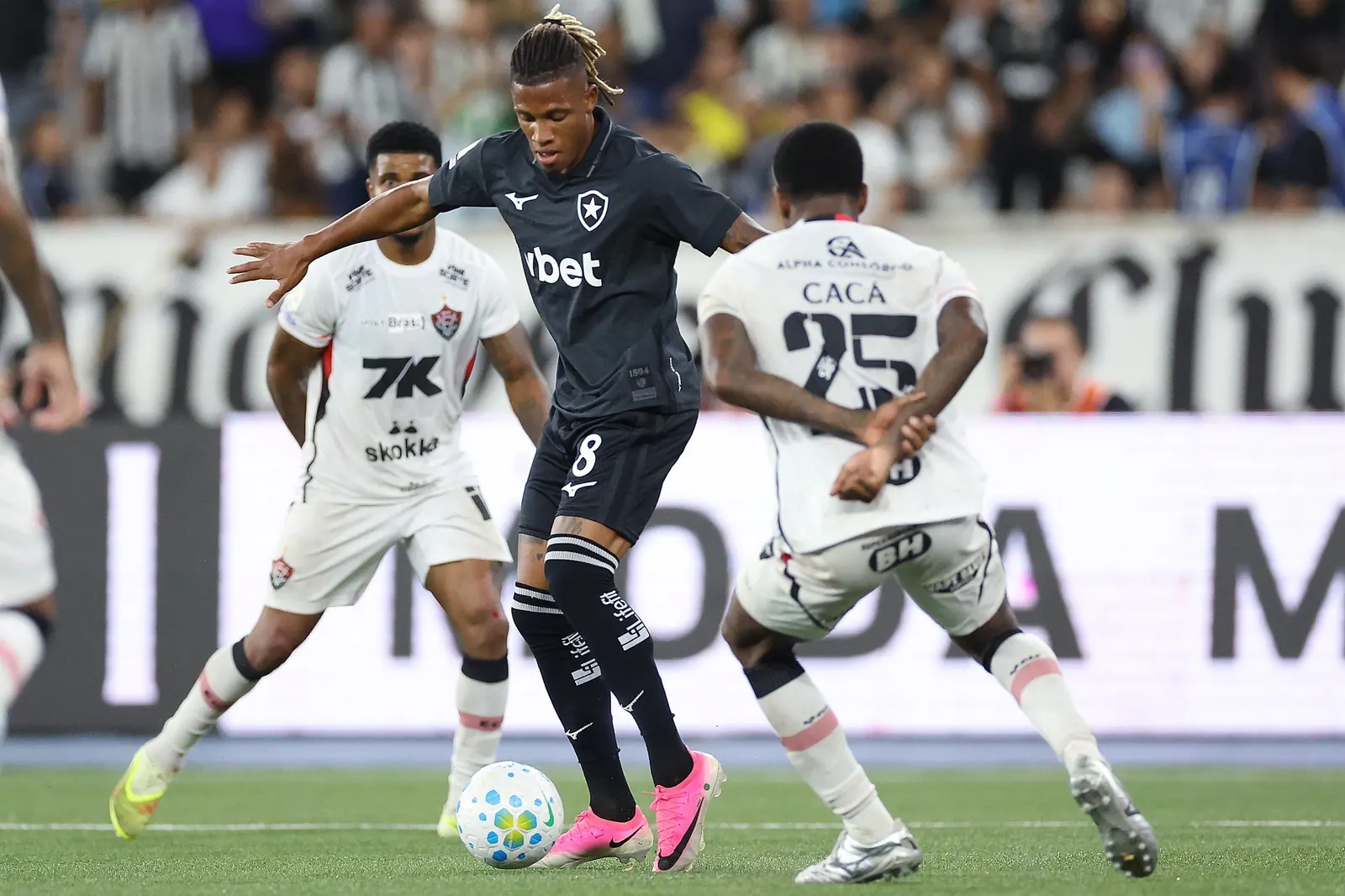 Como recusa à proposta do Palmeiras impacta futuro de Danilo no Botafogo