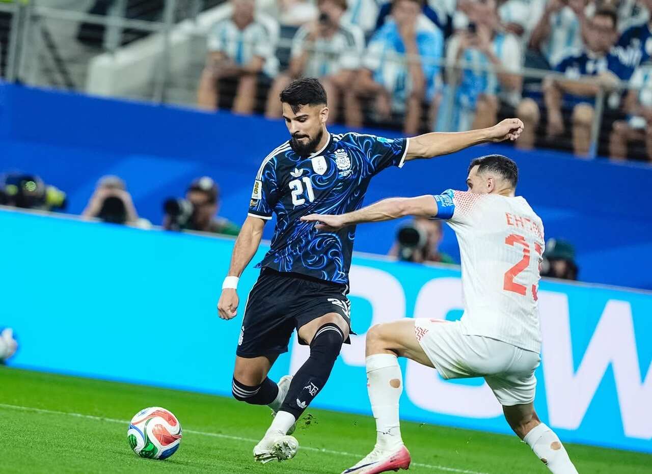 Flaco López, atacante do Palmeiras, com a camisa da seleção argentina durante a Copa do Mundo de 2026.
