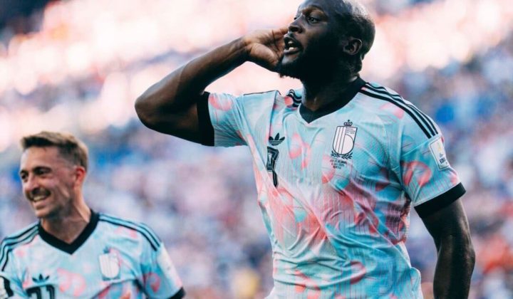 Bélgica avança às quartas de final da Copa com vitória sobre os EUA; Lukaku celebra gol