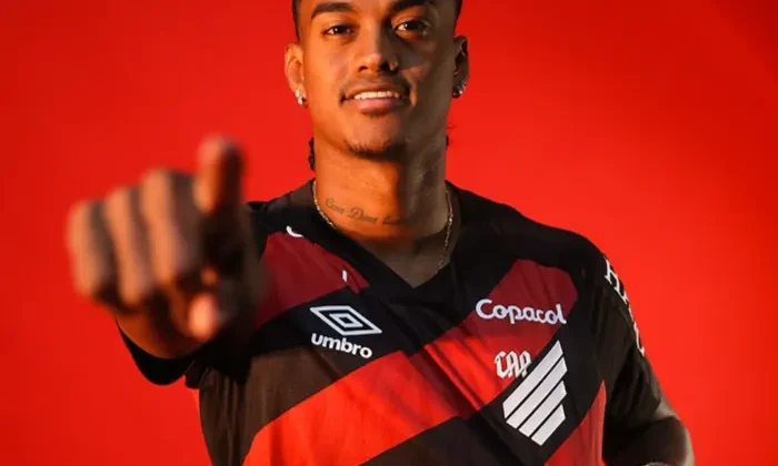 Athletico-PR anuncia contratação do colombiano Kerwin Vargas, ex-Charlotte FC