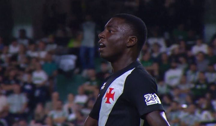 Marino celebra volta à Colômbia e projeta mais minutos no Vasco