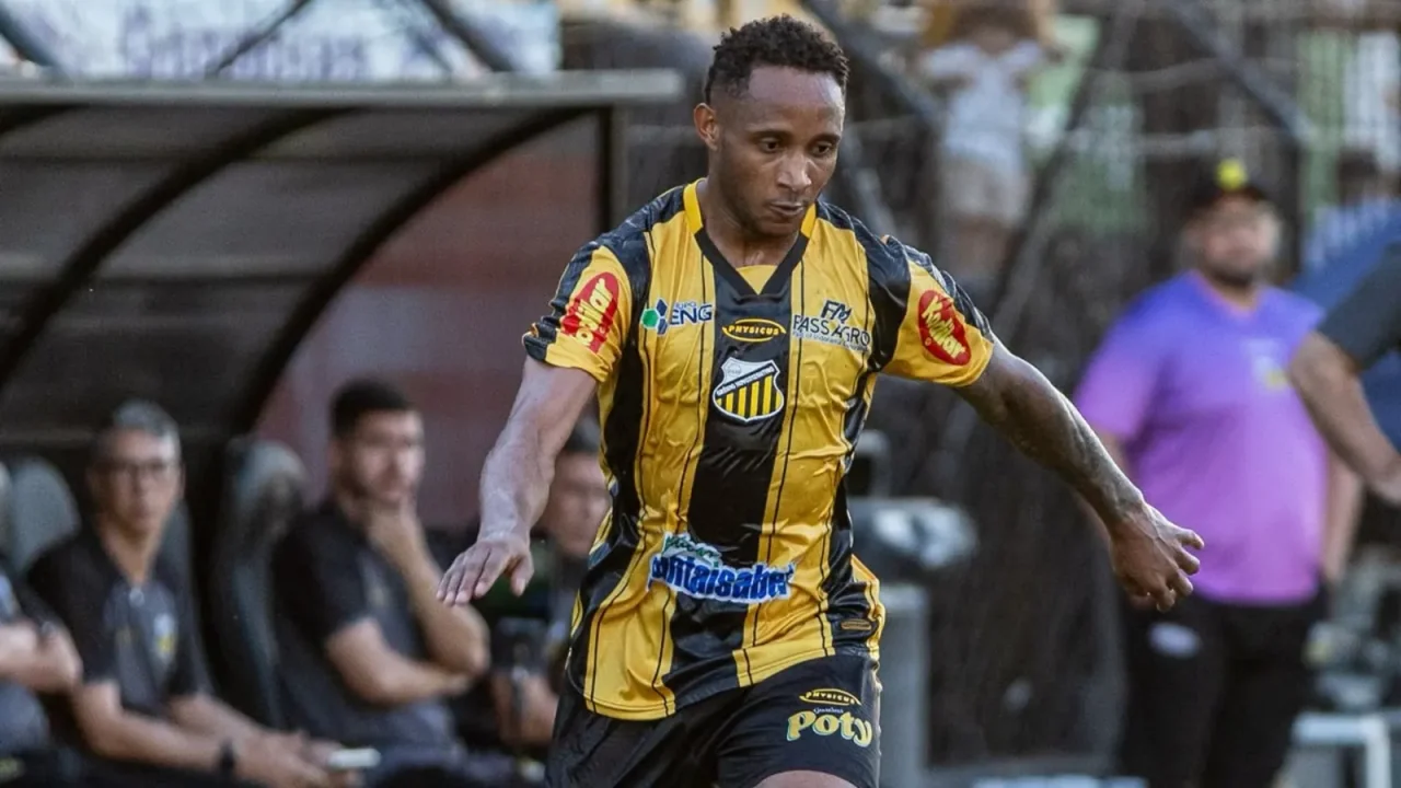 Novorizontino rescinde contrato do lateral-direito colombiano Nilson Castrillón