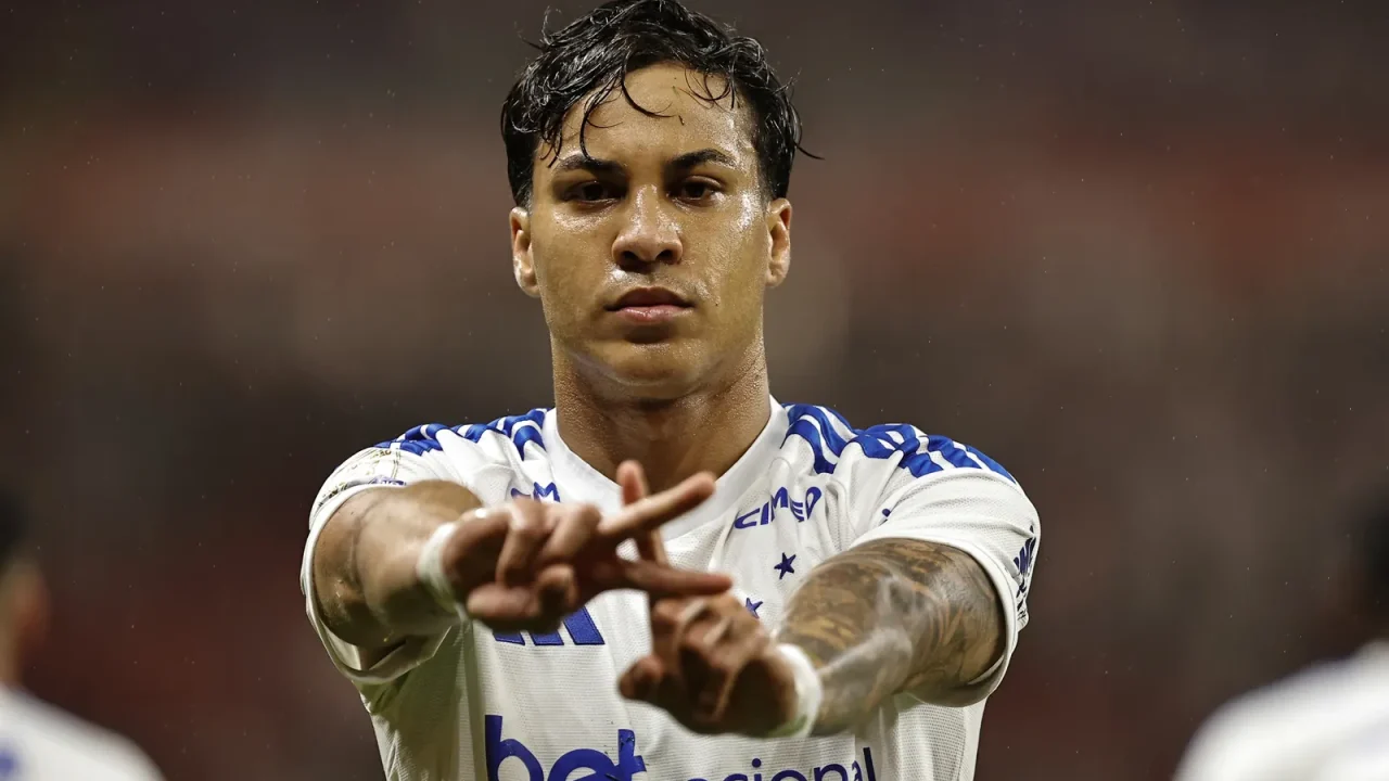 Análise: vitória no retorno dá fôlego a Artur Jorge, mas Cruzeiro ainda tem desafios pela frente