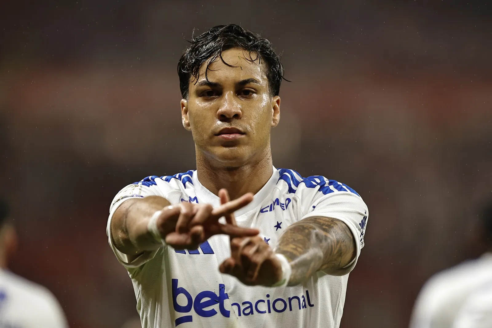 Análise: vitória no retorno dá fôlego a Artur Jorge, mas Cruzeiro ainda tem desafios pela frente