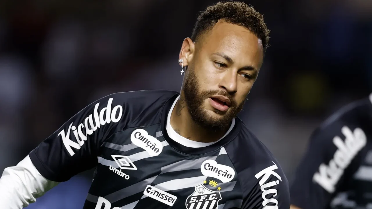 Neymar deixa o CT do Santos sem autorização e gera mal-estar após empate com a Chapecoense