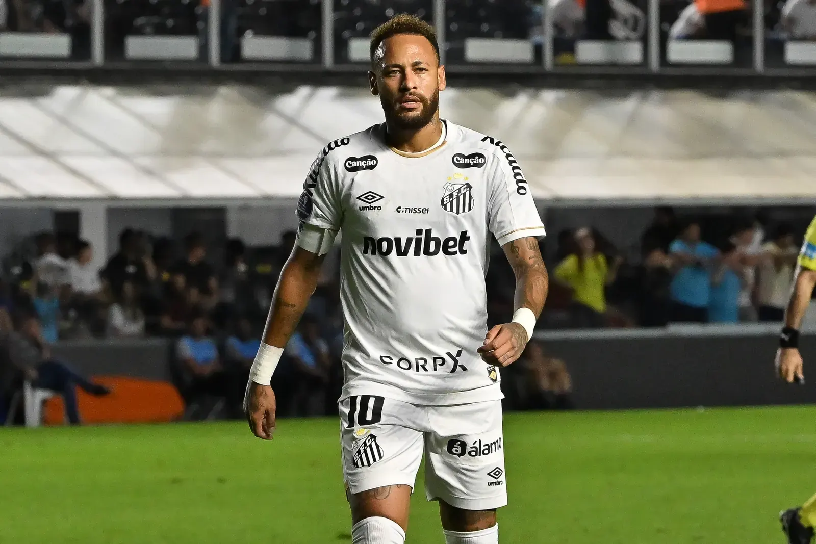 Neymar durante entrevista após vitória do Santos sobre a Universidad Central pela Copa Sul-Americana