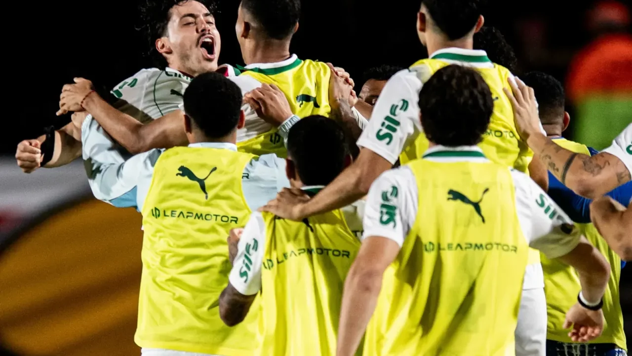 Brasileirão 2026: Palmeiras dispara com quase 60% de chance de título após 21 rodadas