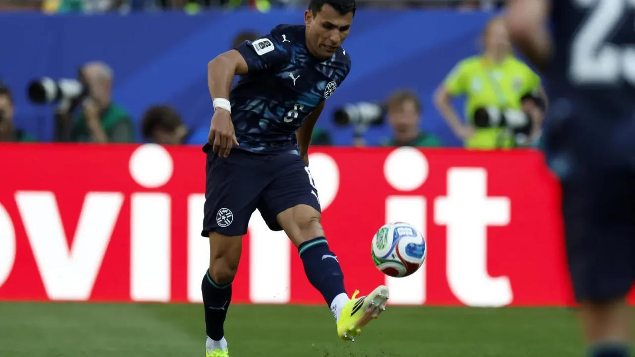 Júnior Alonso confirma saída do Atlético-MG e acerta com Atlanta United