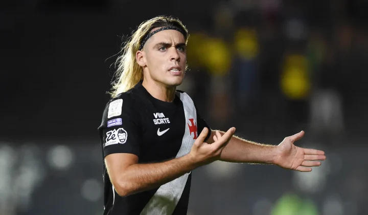 Vasco paga caro por erro bobo e inicia sequência decisiva nas Copas ainda no Z-4