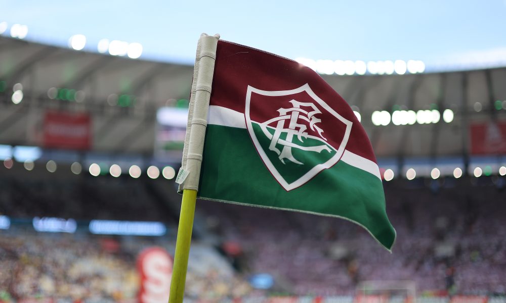 Fluminense encaminha venda milionária de volante para o futebol europeu