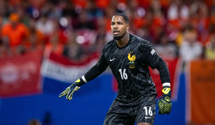 Goleiro da França, Mike Maignan, tem forte ligação com o Brasil