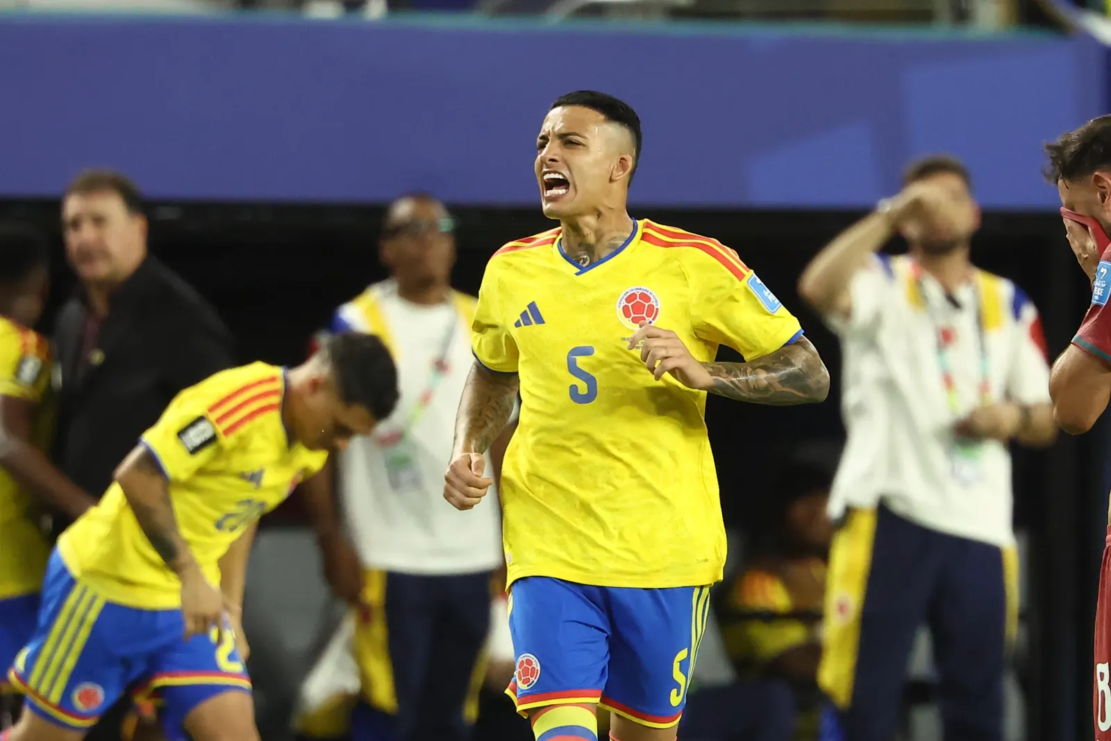 Kevin Castaño, meio-campista colombiano de 25 anos, durante partida pelo River Plate em 2025