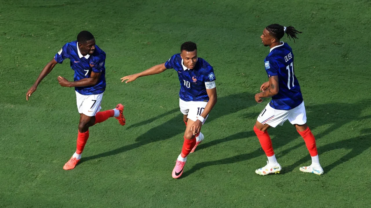 França Lidera Power Rankings da Copa do Mundo; Mbappé Destaque Individual