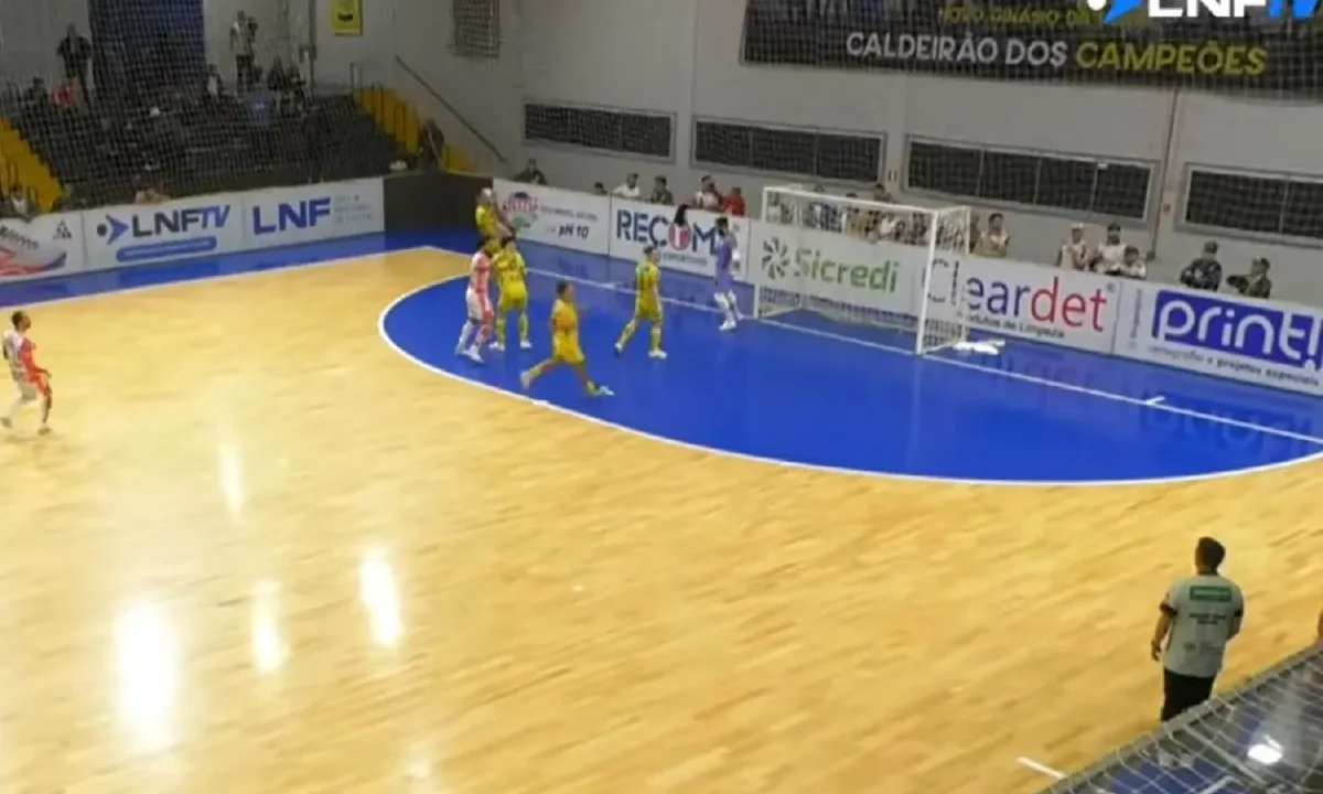 O Praia Clube saiu na frente, mas o Cascavel buscou o empate em um jogo emocionante pela 12ª rodada da Liga Nacional de Futsal (LNF). A part