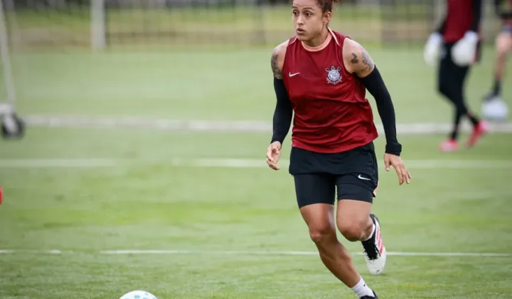 Paola Garcia completa sete jogos seguidos sem entrar em campo pelo Corinthians Feminino