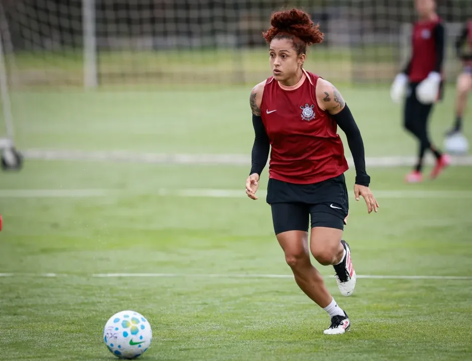Paola Garcia completa sete jogos seguidos sem entrar em campo pelo Corinthians Feminino