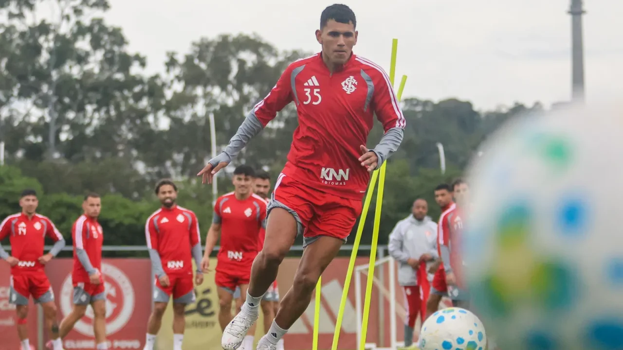 Exame médico de Aguirre trava acordo entre Inter e Rosario Central