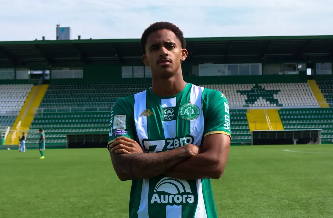 Chapecoense define provável escalação e aposta na estreia de Dylan Borrero contra o São Paulo