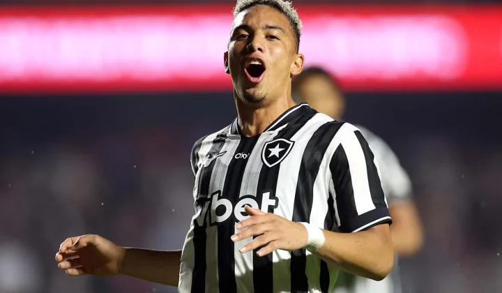 Jordan Barrera desfalca o Botafogo pelo resto da temporada de 2026 após lesão no tornozelo