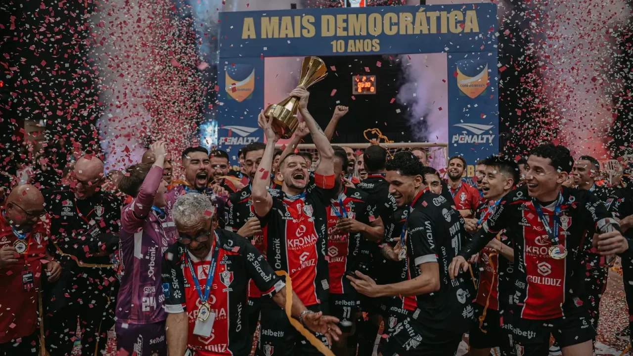 Joinville goleia o Minas e conquista título inédito da Copa do Brasil de Futsal