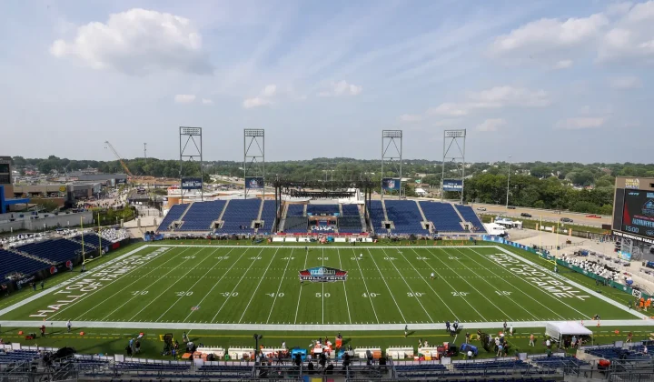 Panthers e Cardinals abrem a pré-temporada da NFL 2026 no Hall of Fame Game