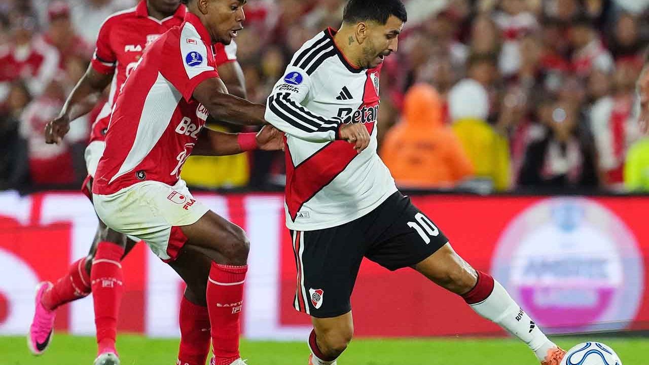Santa Fe e River Plate empatam sem gols na ida das oitavas da Sul-Americana