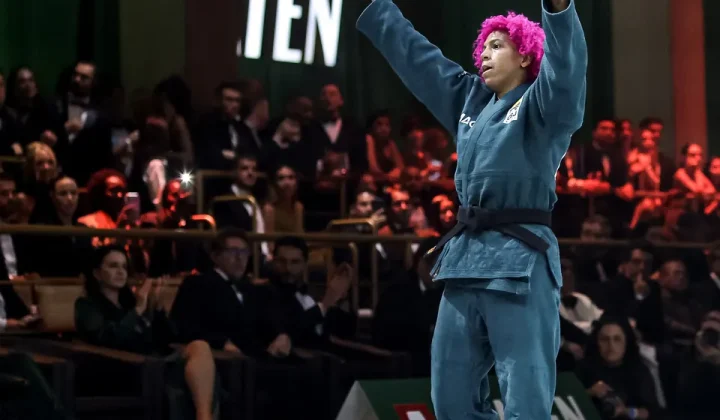 Rafaela Silva vence Prisca Awiti em estreia histórica do judô no Spaten Fight Night 3