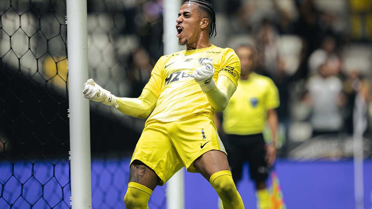Gabriel Delfim sai do YouTube para heroica classificação do Atlético na Sul-Americana